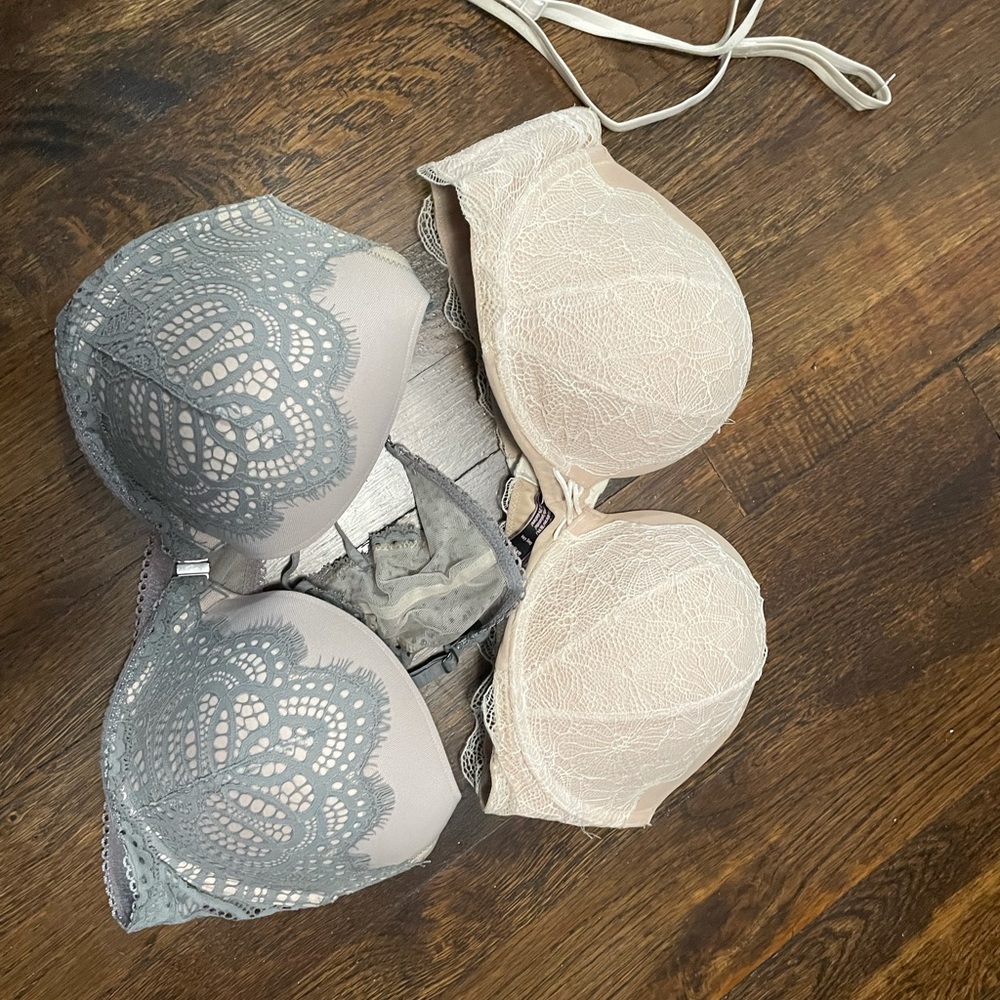 2/$40 Victoria’s Secret bras